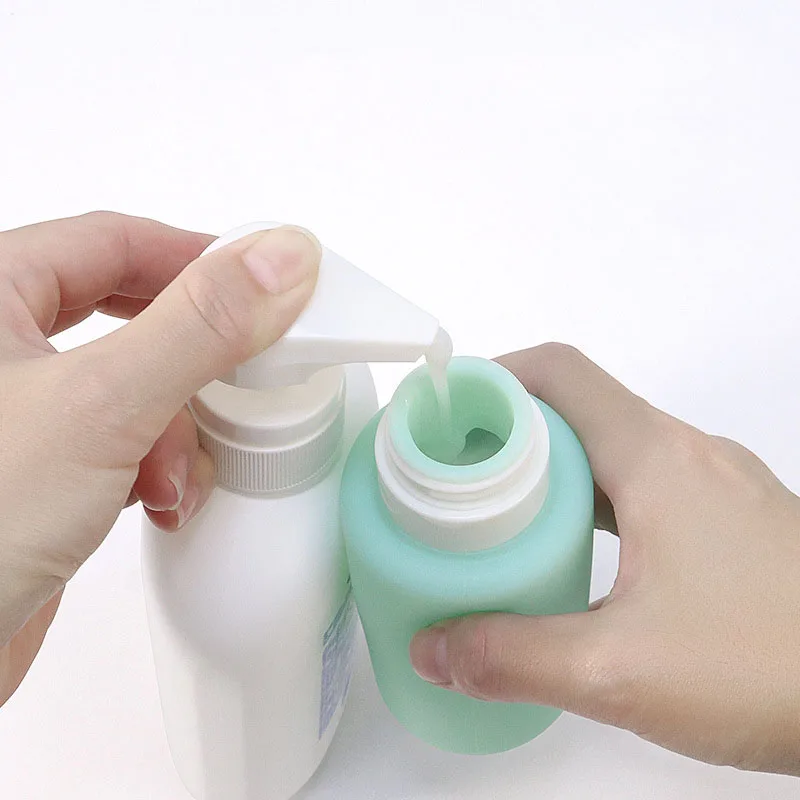 Bouteille rechargeable en Sili - Travel Accessories Wholesale avis et prix
