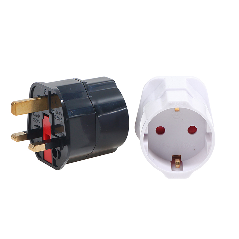 Adaptateur universel de voyage - Travel Accessories Uk avis et prix